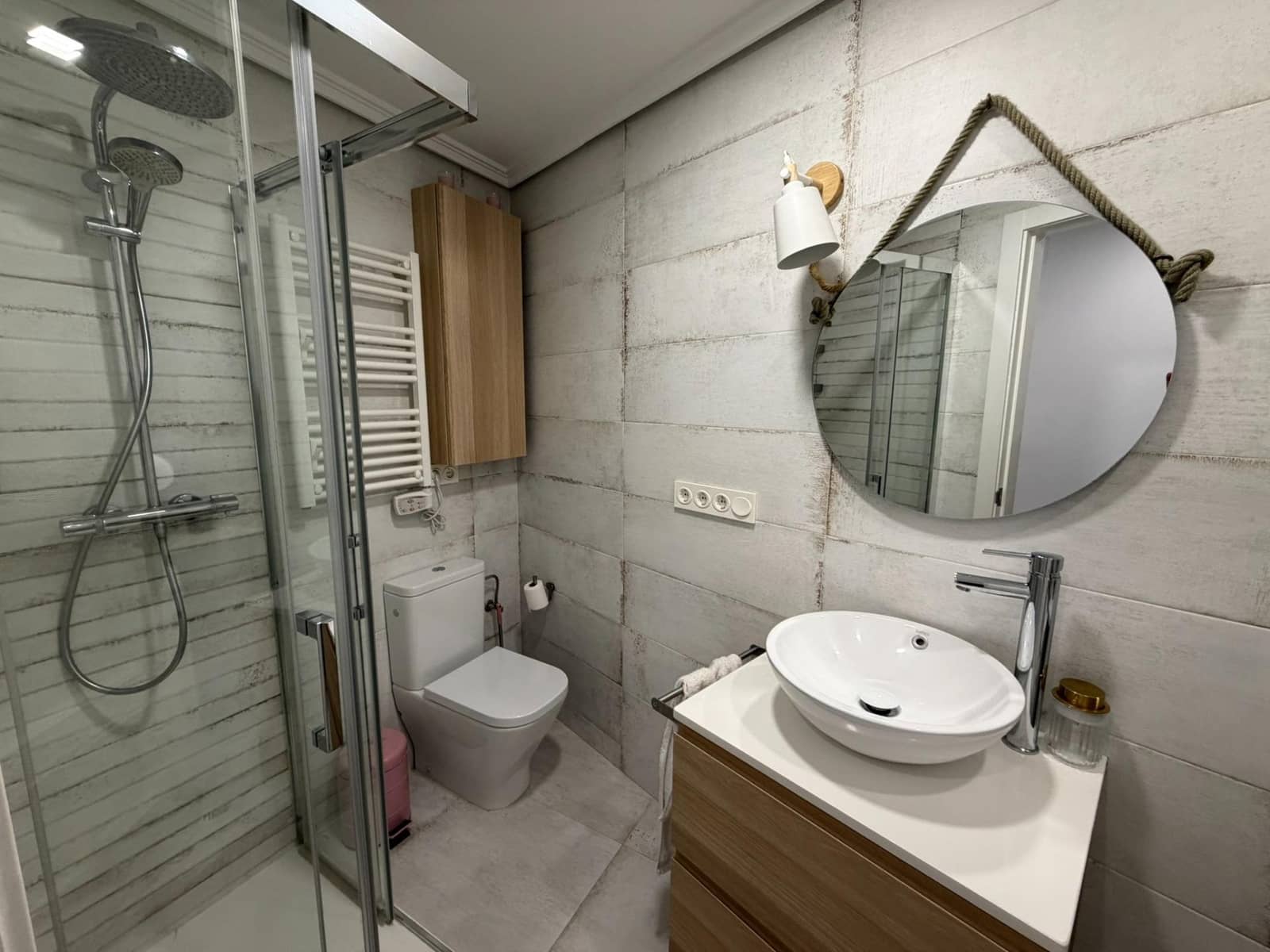 3 soveværelse Lejlighed til salg i Ponferrada med garage - € 135.000 (Ref: 9527778)