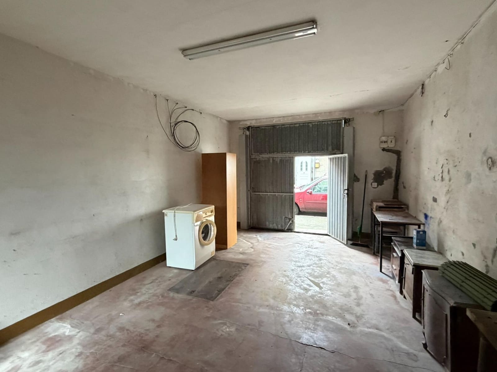 Garage for sale in Ponferrada - € 27,000 (Ref: 9543729)