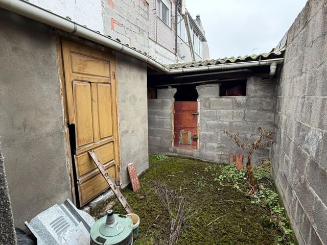 Garage for sale in Ponferrada - € 27,000 (Ref: 9543729)
