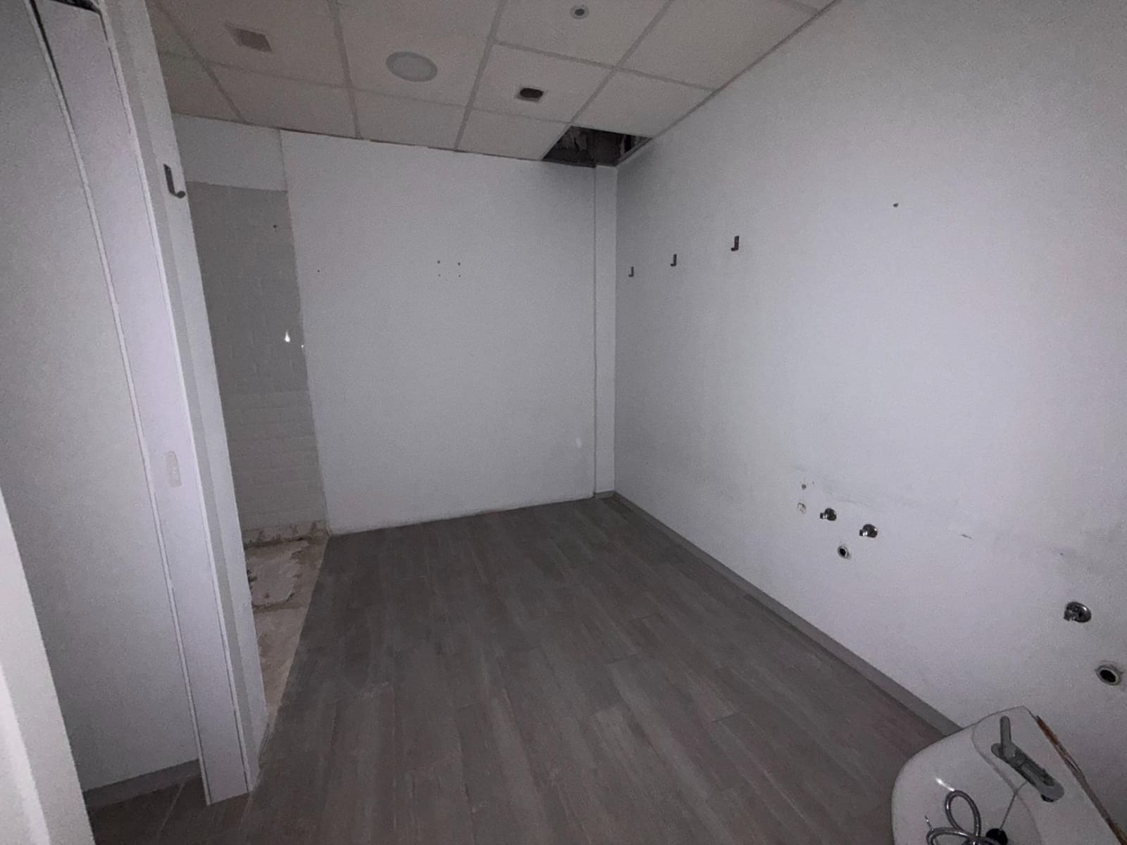 Bedrijf te huur in Ponferrada - € 1.400 (Ref: 9543730)