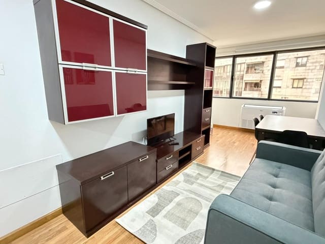 1 Zimmer Apartment zu vermieten in Ponferrada - 775 € (Ref: 9561897)