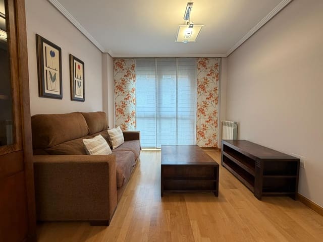 2 bedroom Apartment for rent in Ponferrada with garage - € 600 (Ref: 9561898)