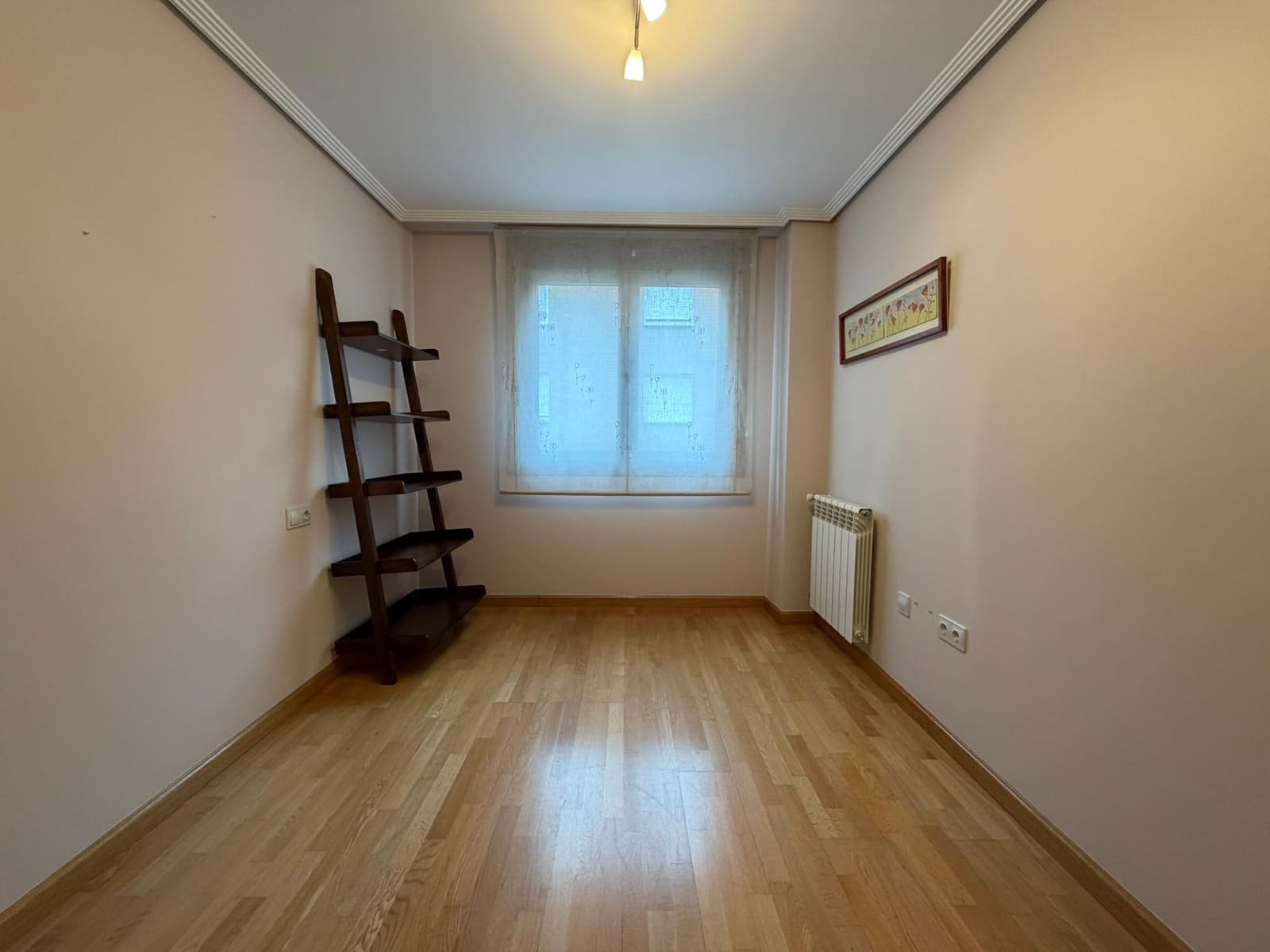 2 bedroom Apartment for rent in Ponferrada with garage - € 600 (Ref: 9561898)