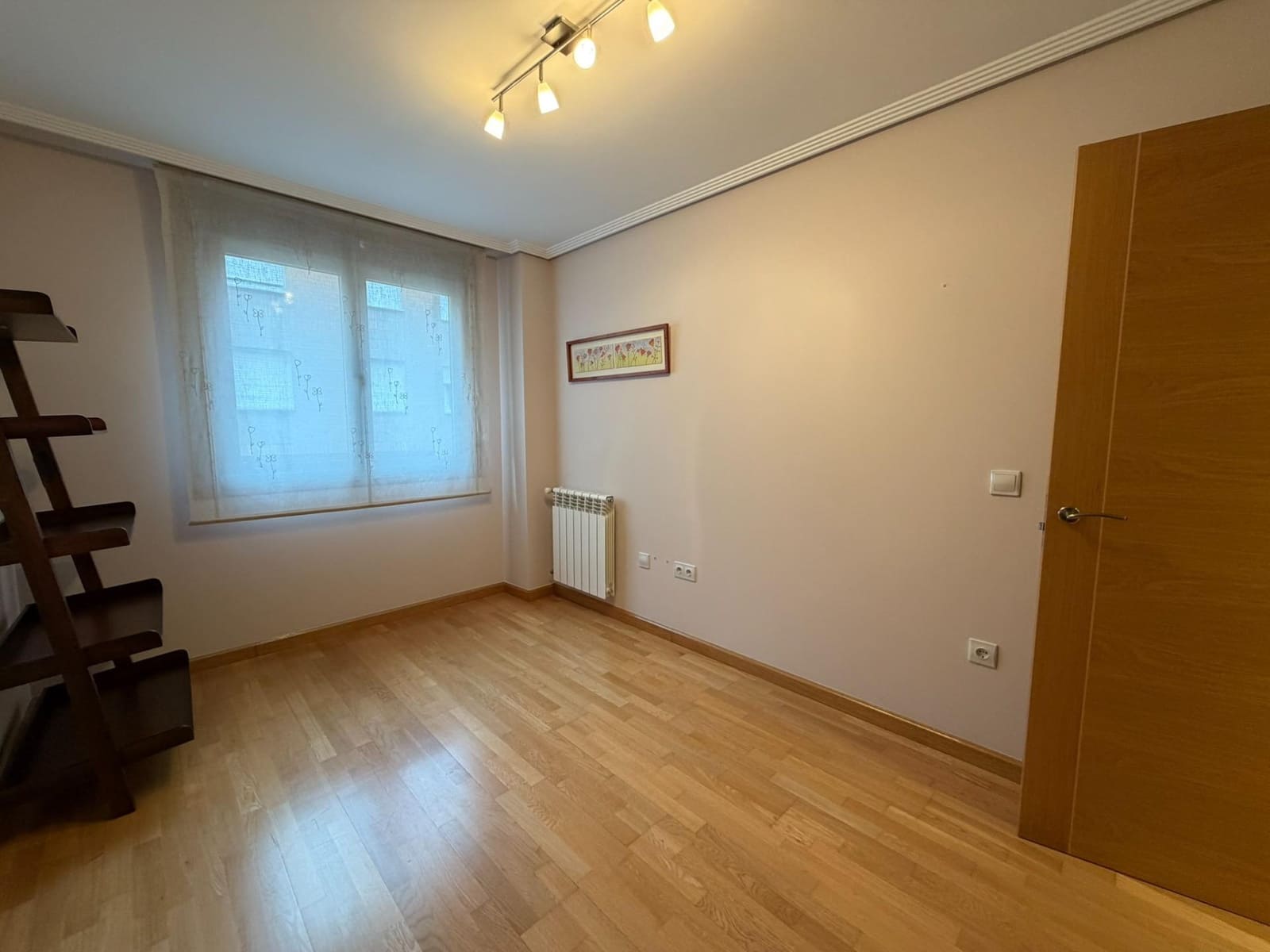 2 bedroom Apartment for rent in Ponferrada with garage - € 600 (Ref: 9561898)