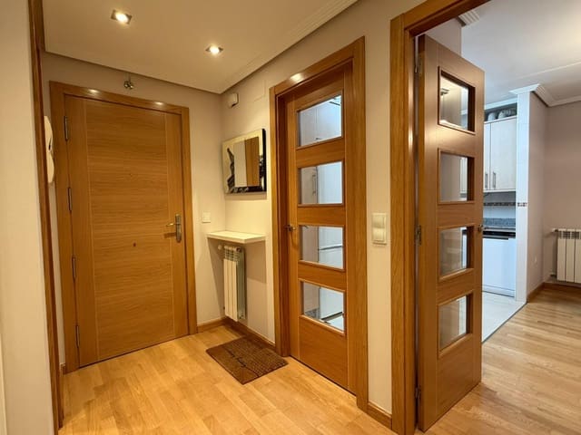 2 bedroom Apartment for rent in Ponferrada with garage - € 600 (Ref: 9561898)