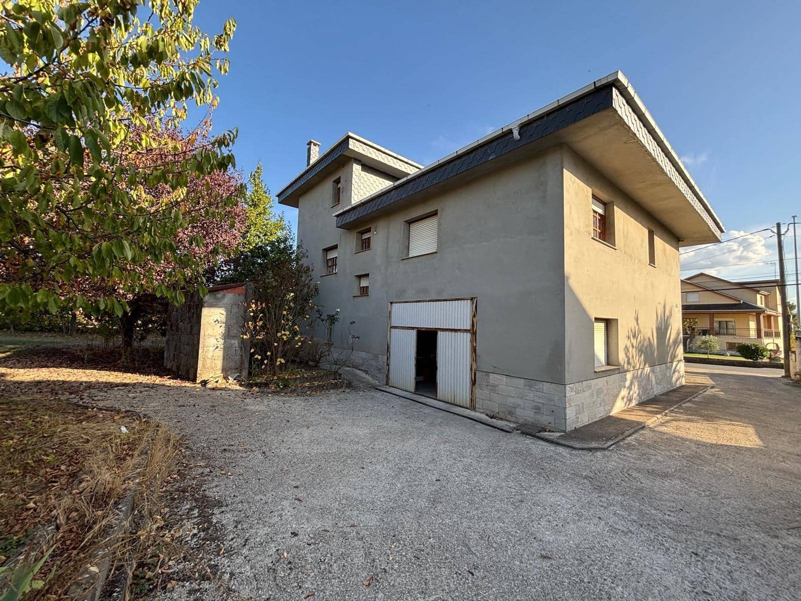 3 bedroom Villa for sale in Cabanas Raras with garage - € 189,000 (Ref: 9568739)