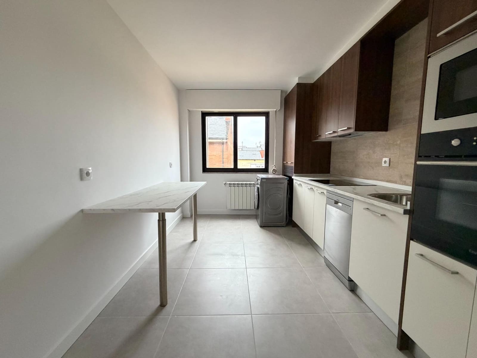 3 sovrum Lägenhet till salu i Ponferrada - 129 000 € (Ref: 9571264)