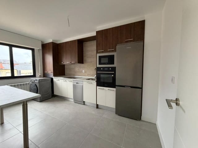 3 sovrum Lägenhet till salu i Ponferrada - 129 000 € (Ref: 9571264)