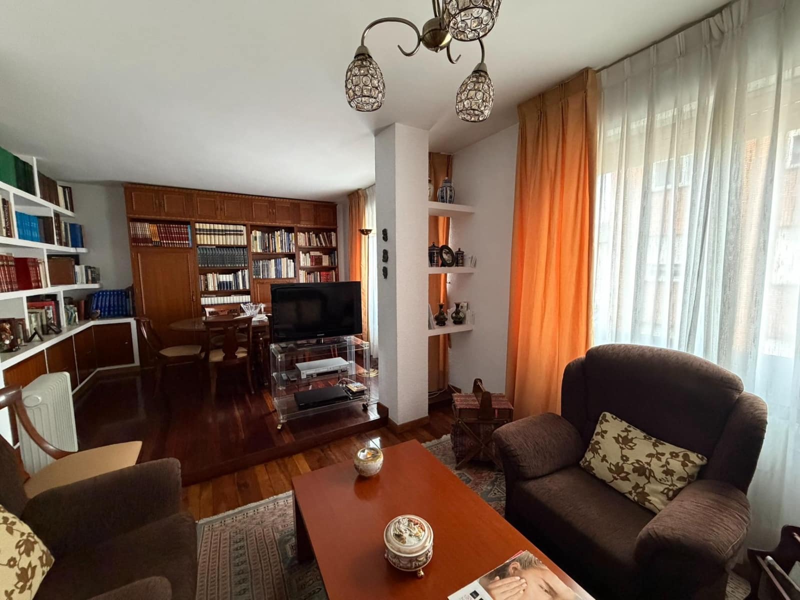 Piso de 5 habitaciones en Ponferrada en venta - 179.000 € (Ref: 9619355)