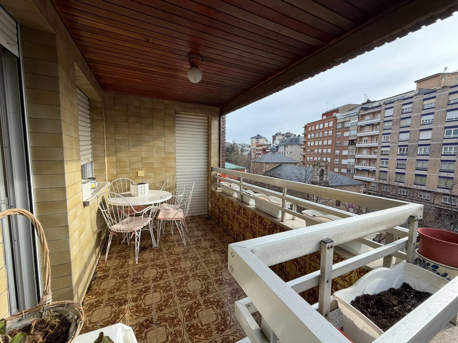 Piso de 5 habitaciones en Ponferrada en venta - 179.000 € (Ref: 9619355)