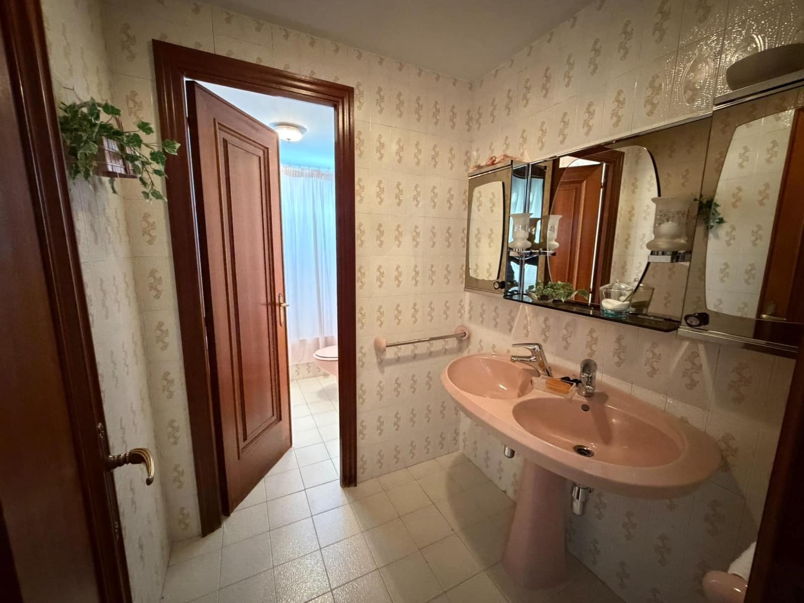 Piso de 5 habitaciones en Ponferrada en venta - 179.000 € (Ref: 9619355)