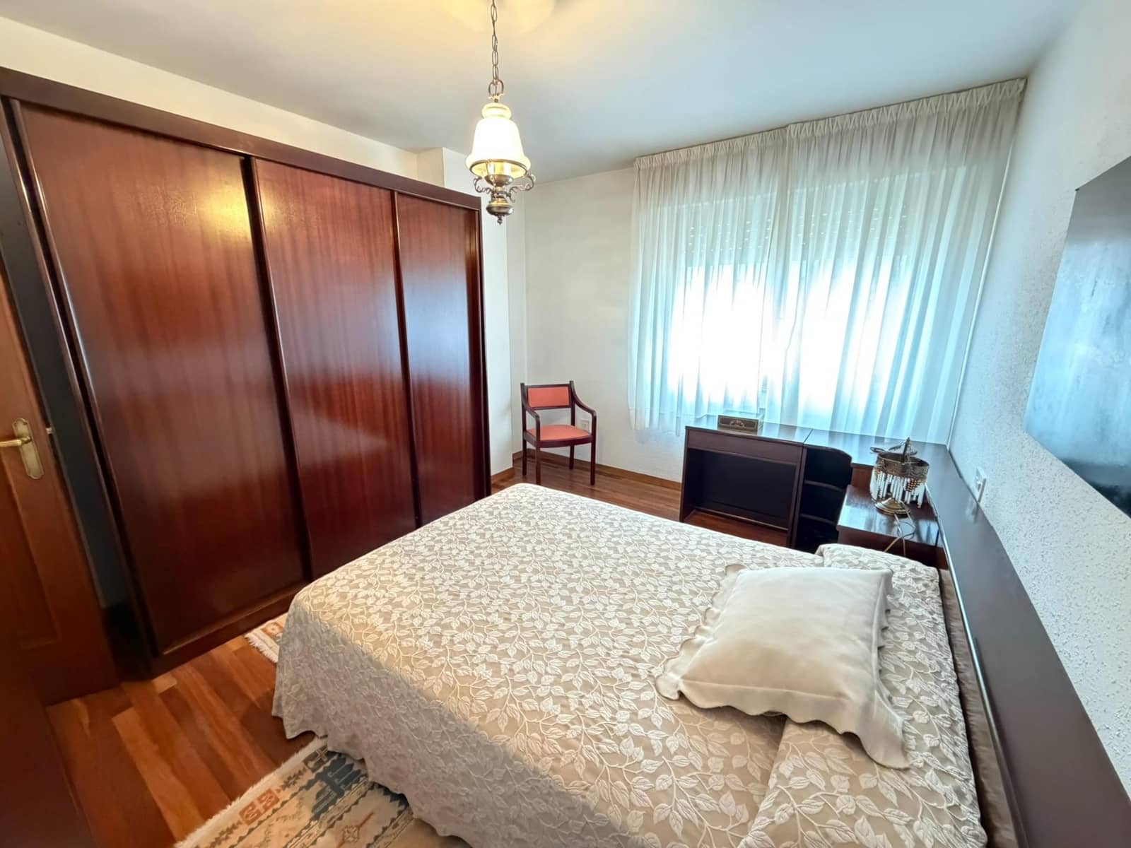 Piso de 5 habitaciones en Ponferrada en venta - 179.000 € (Ref: 9619355)