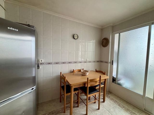 Piso de 3 habitaciones en Ponferrada en venta - 81.700 € (Ref: 9652094)