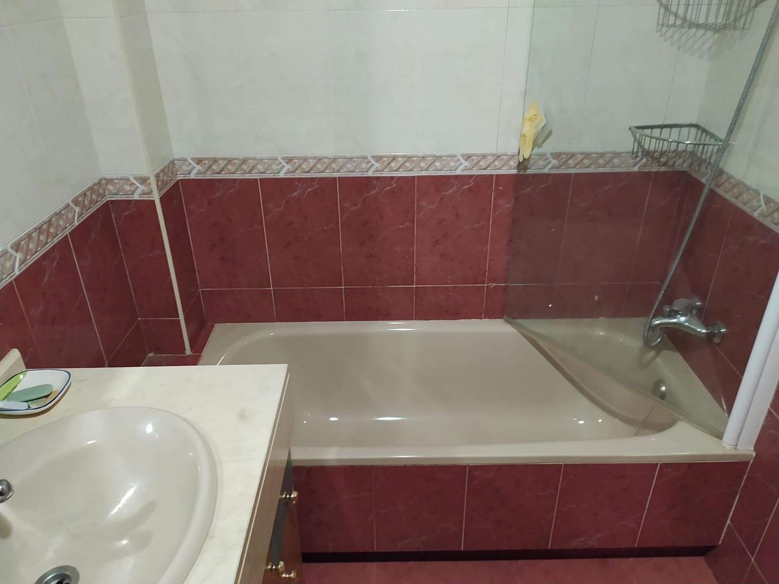 4 makuuhuone Asunto myytävänä paikassa Ponferrada mukana 
autotalli - 145 000 € (Ref: 9666599)