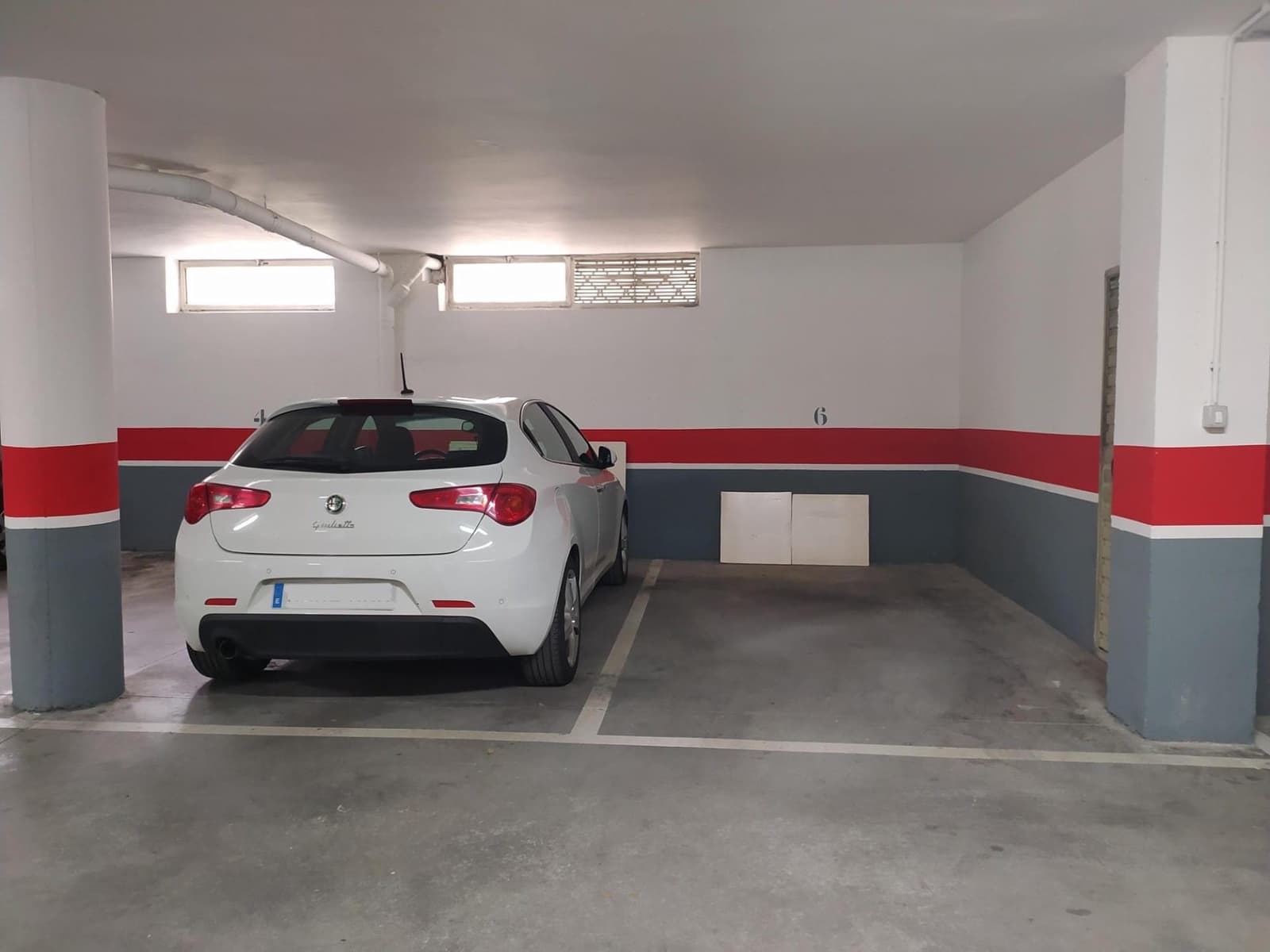 4 makuuhuone Asunto myytävänä paikassa Ponferrada mukana 
autotalli - 145 000 € (Ref: 9666599)