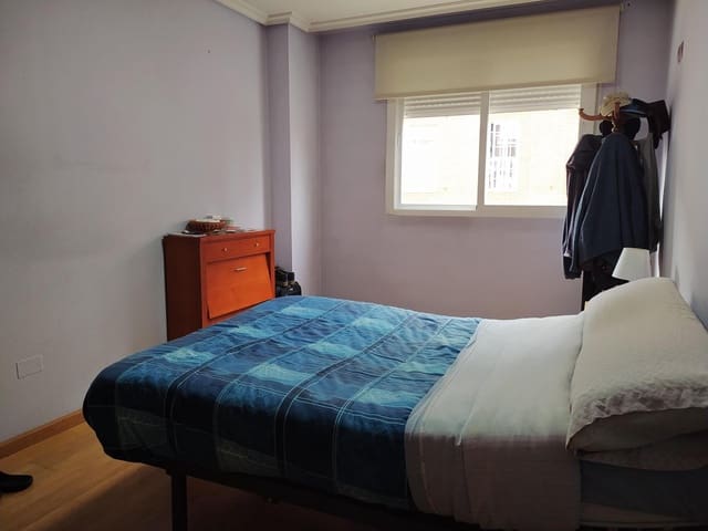 4 sovrum Lägenhet till salu i Ponferrada med garage - 145 000 € (Ref: 9666599)