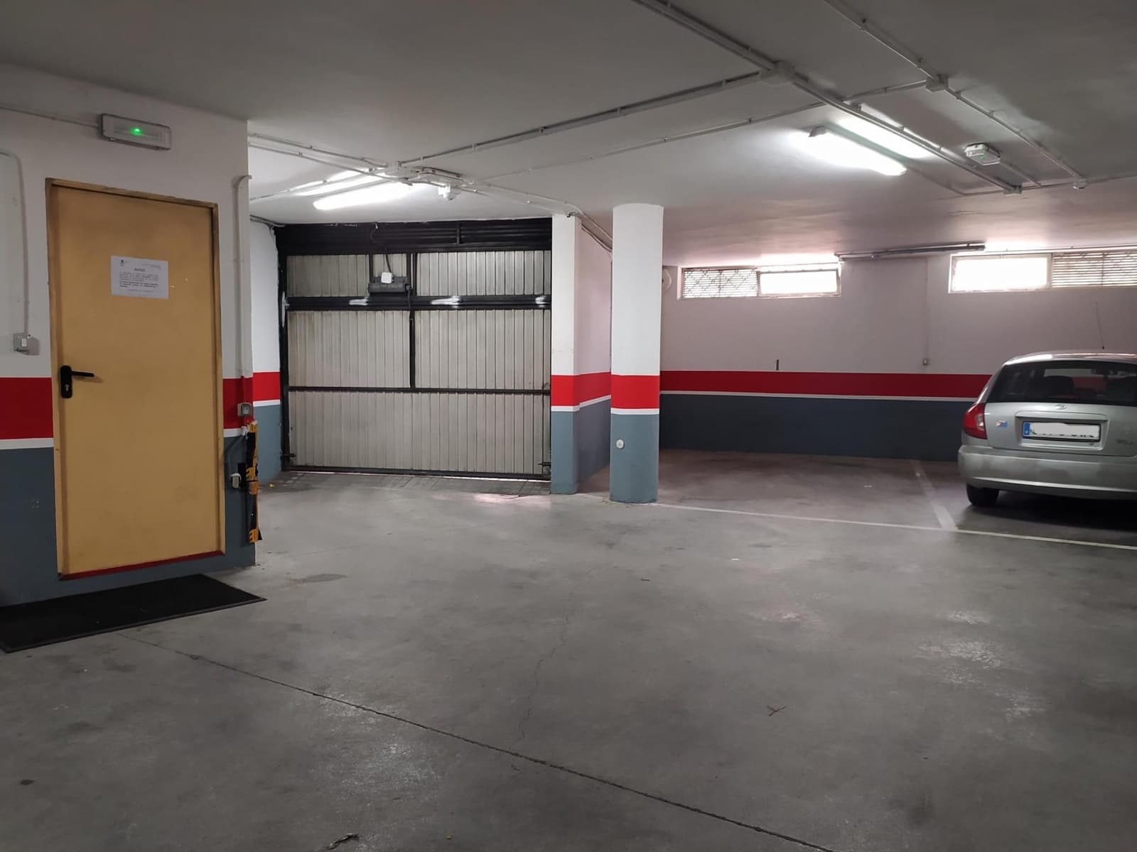 4 makuuhuone Asunto myytävänä paikassa Ponferrada mukana 
autotalli - 145 000 € (Ref: 9666599)