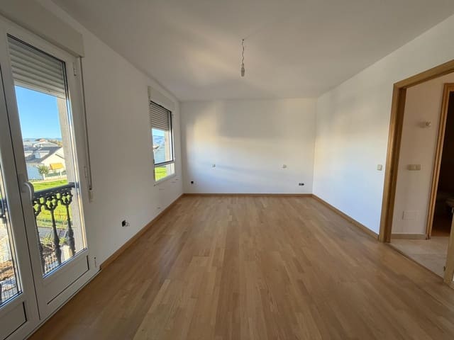 4 bedroom Semi-detached Villa for sale in Cacabelos - € 231,000 (Ref: 9695423)