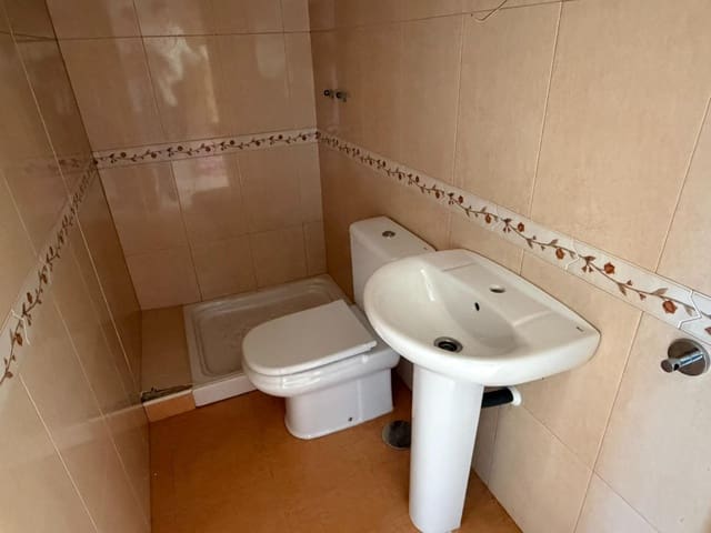 4 bedroom Semi-detached Villa for sale in Cacabelos - € 231,000 (Ref: 9695423)