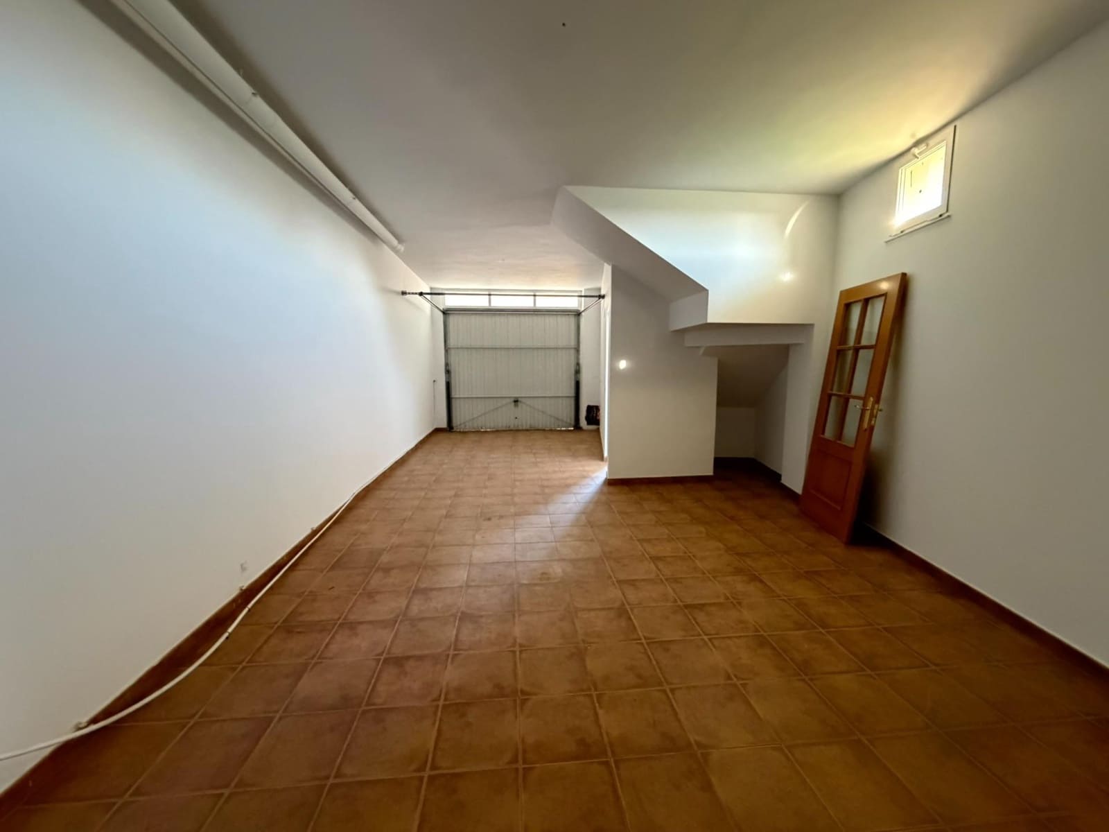 4 bedroom Semi-detached Villa for sale in Cacabelos - € 231,000 (Ref: 9695423)