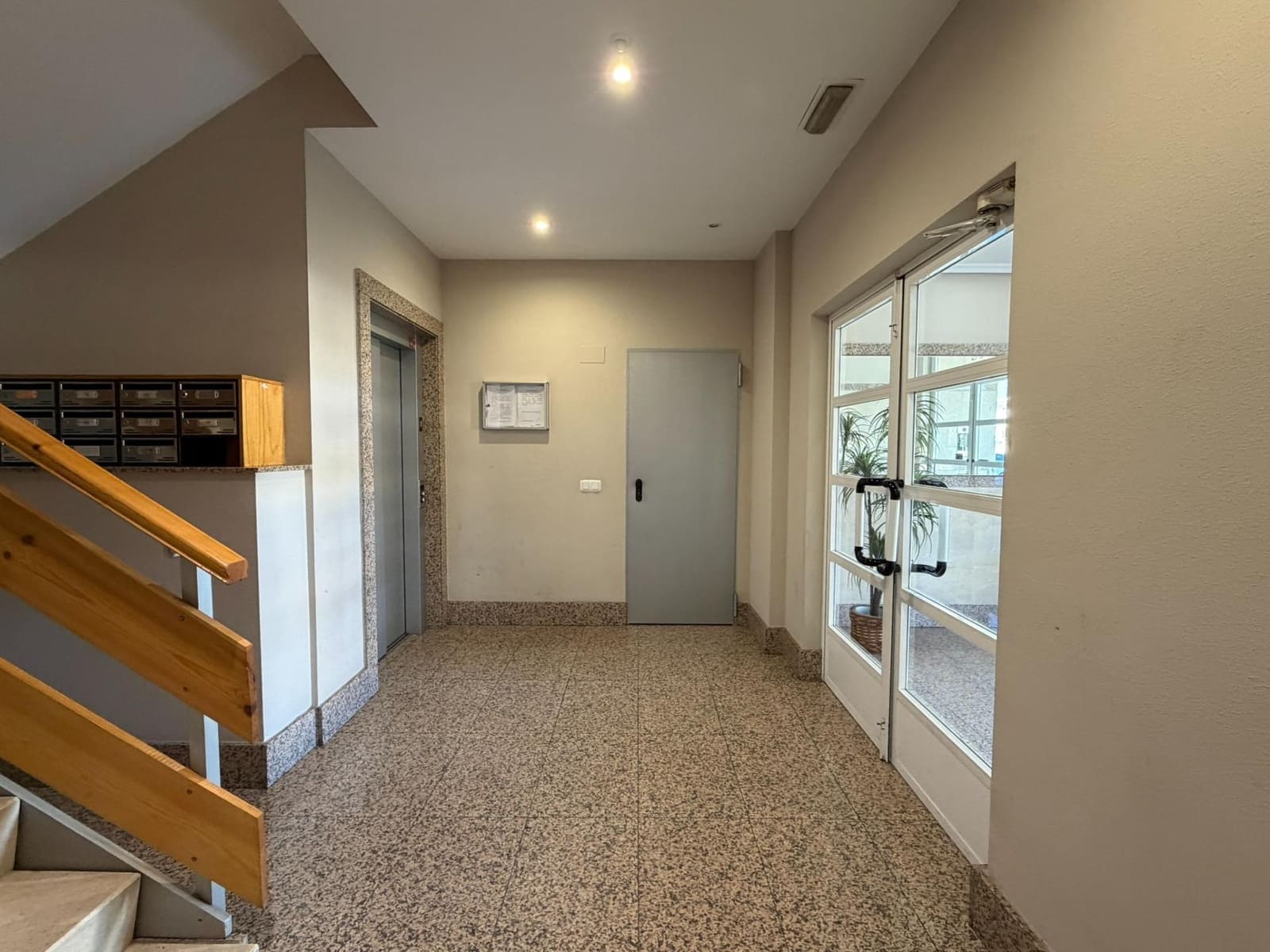 3 bedroom Flat for sale in Ponferrada with garage - € 148,000 (Ref: 9695424)