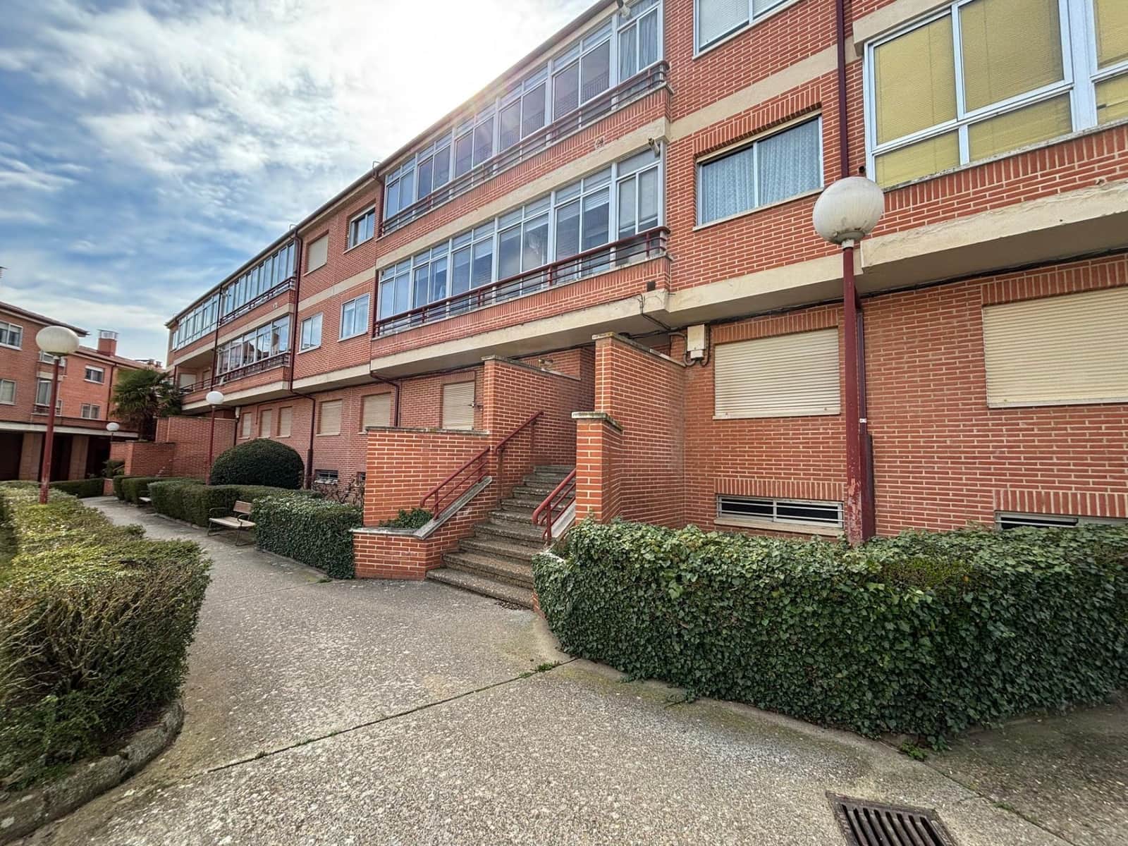 2 bedroom Apartment for sale in Astorga - € 39,000 (Ref: 9701704)