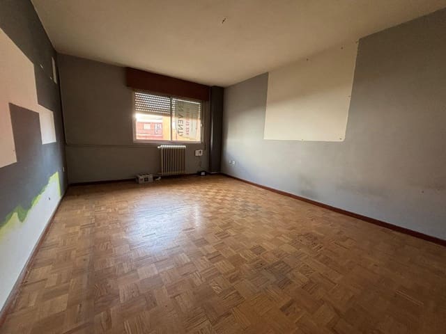 2 soveværelse Lejlighed til salg i Astorga - € 39.000 (Ref: 9701704)