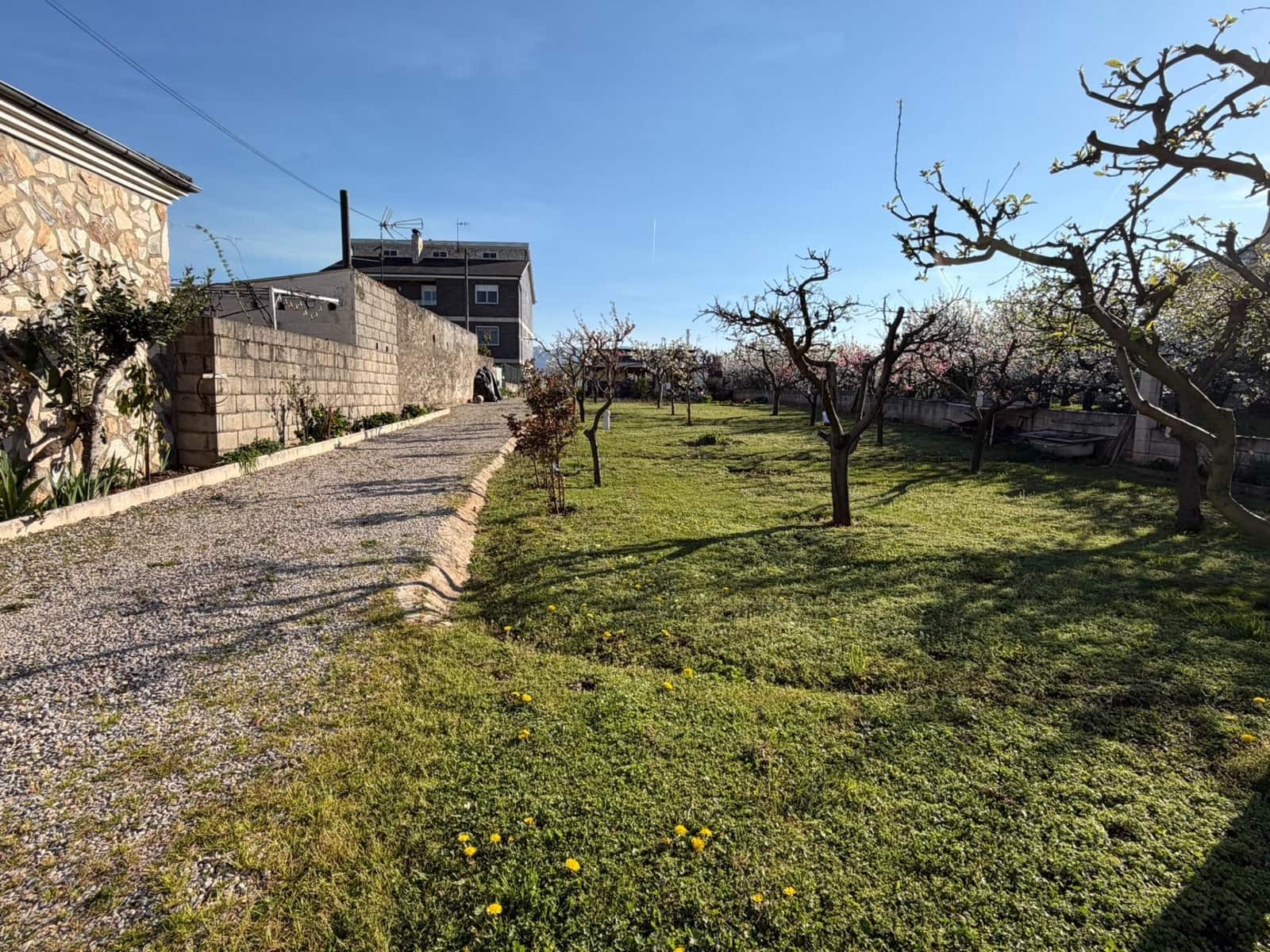 1 bedroom Finca/Country House for sale in Ponferrada - € 75,000 (Ref: 9720036)