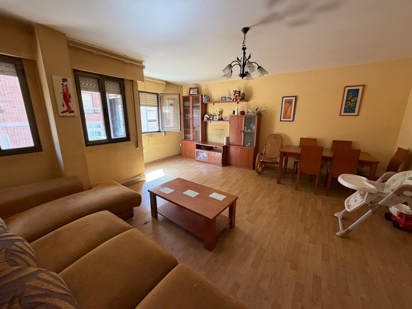 4 slaapkamer Flat te koop in Ponferrada - € 94.000 (Ref: 9759053)