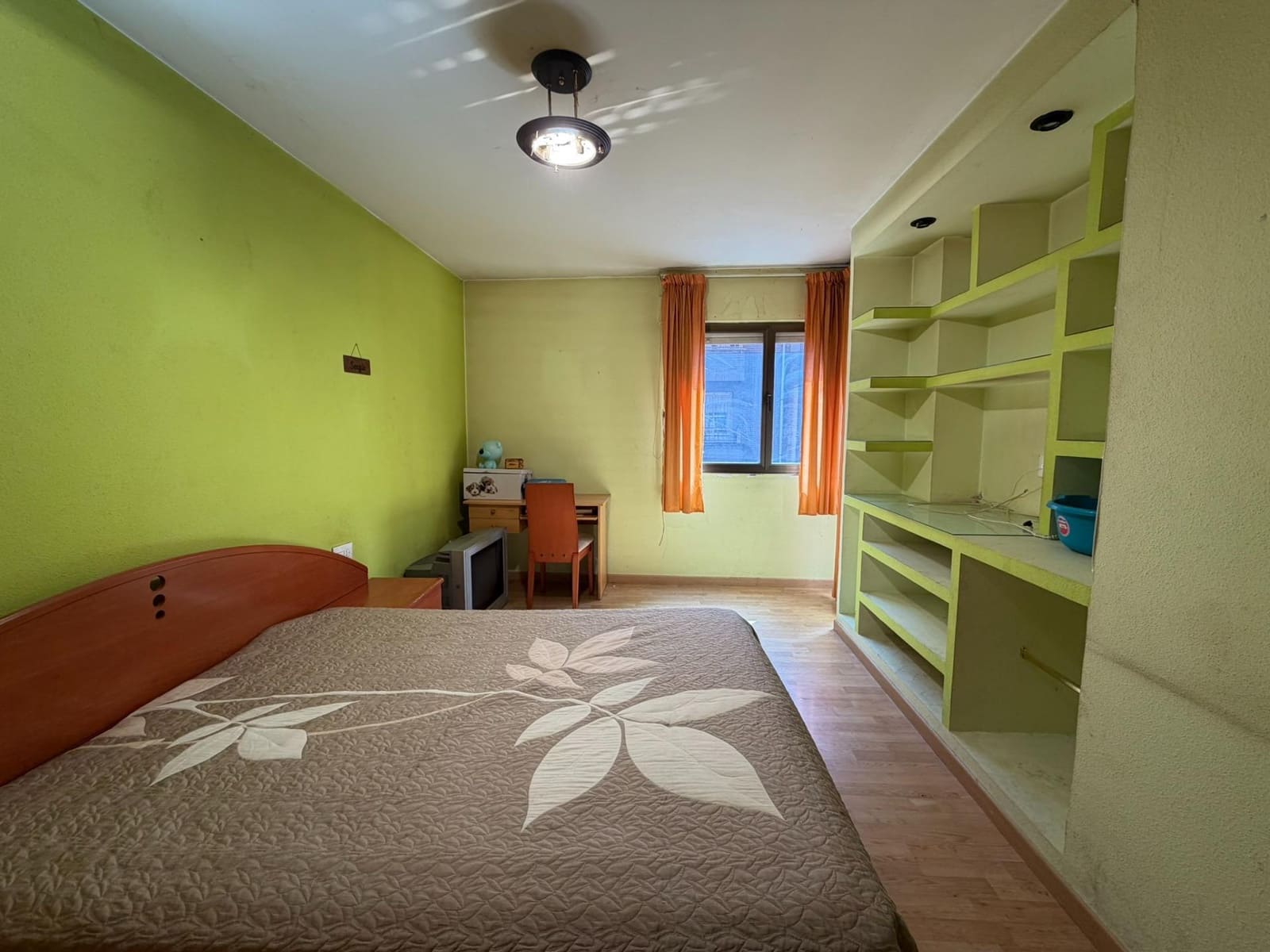 4 slaapkamer Flat te koop in Ponferrada - € 94.000 (Ref: 9759053)