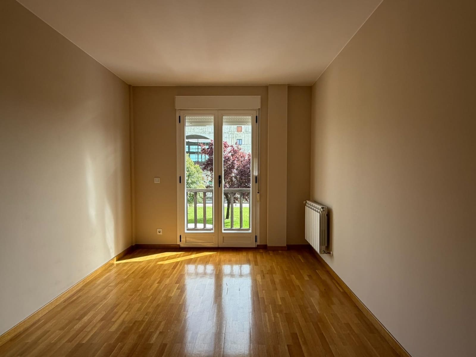 3 slaapkamer Rijtjeshuis te koop in Camponaraya met garage - € 190.000 (Ref: 9788475)