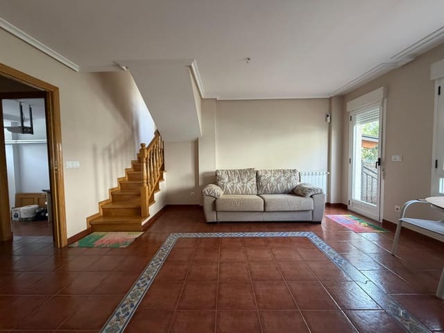 3 slaapkamer Rijtjeshuis te koop in Camponaraya met garage - € 190.000 (Ref: 9788475)