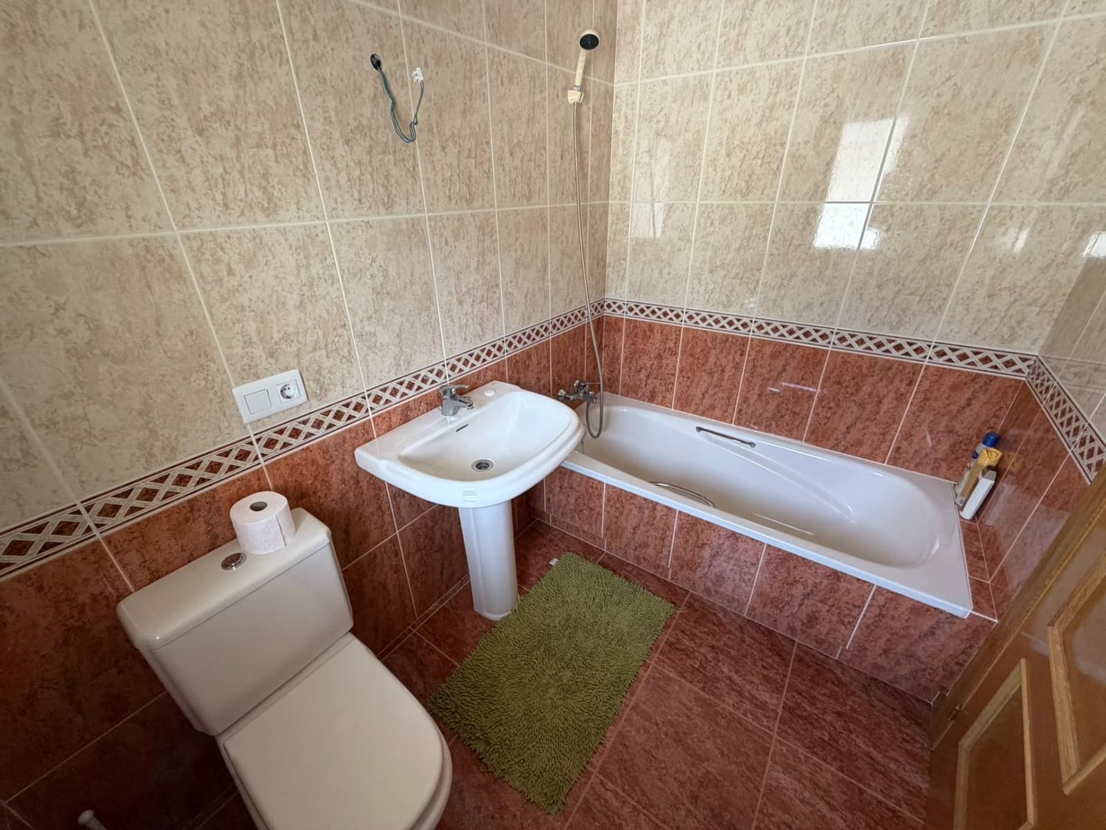 3 slaapkamer Rijtjeshuis te koop in Camponaraya met garage - € 190.000 (Ref: 9788475)