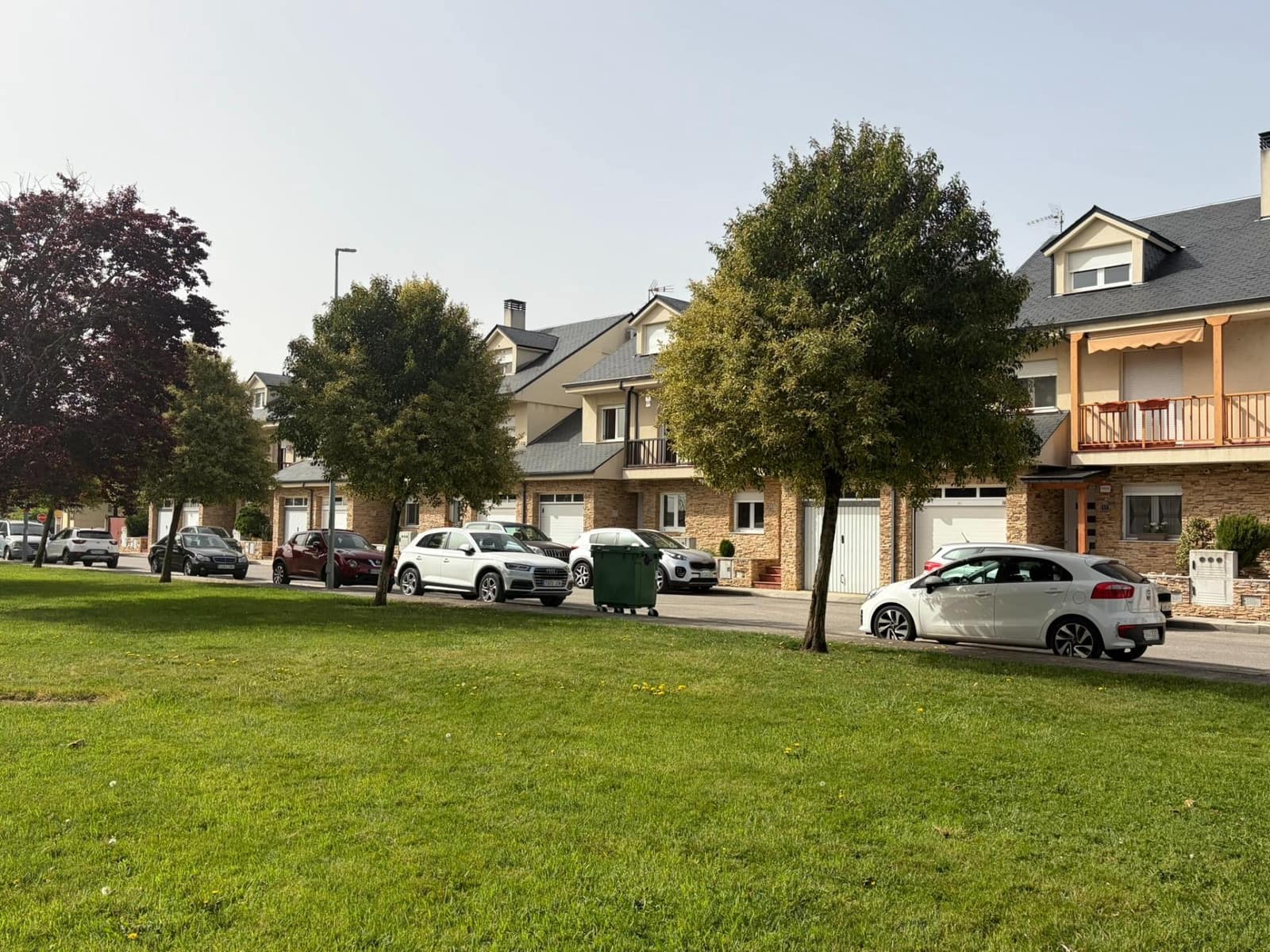 3 slaapkamer Rijtjeshuis te koop in Camponaraya met garage - € 190.000 (Ref: 9788475)