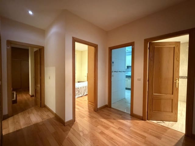 2 bedroom Apartment for sale in Ponferrada - € 115,000 (Ref: 9791129)