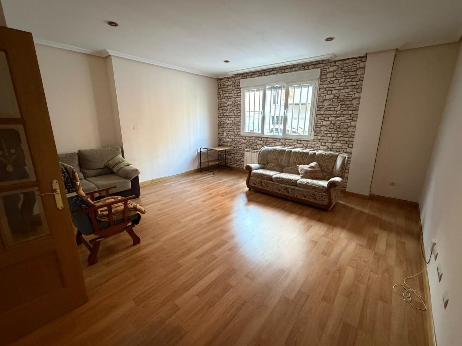 2 bedroom Apartment for sale in Ponferrada - € 115,000 (Ref: 9791129)