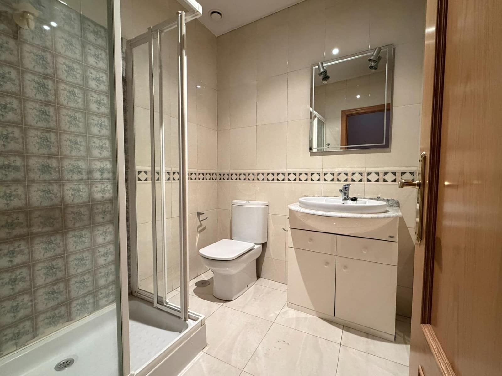 2 bedroom Apartment for sale in Ponferrada - € 115,000 (Ref: 9791129)