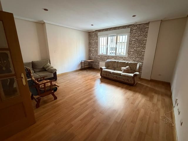 2 bedroom Apartment for sale in Ponferrada - € 115,000 (Ref: 9791129)