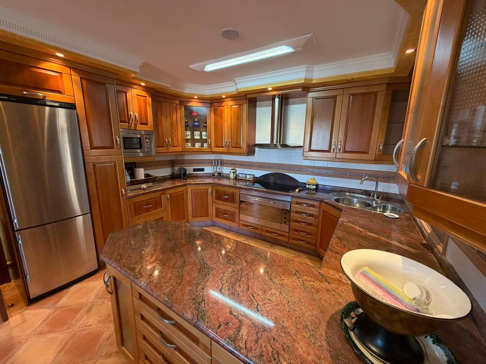 8 bedroom Villa for sale in Cacabelos with garage - € 800,000 (Ref: 9791130)