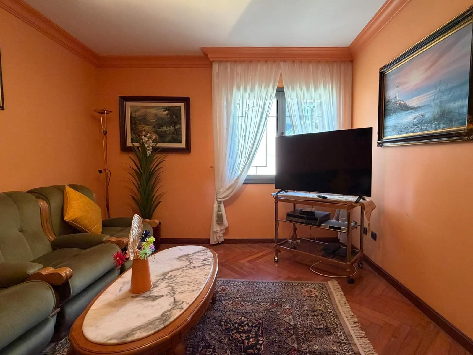 8 bedroom Villa for sale in Cacabelos with garage - € 800,000 (Ref: 9791130)