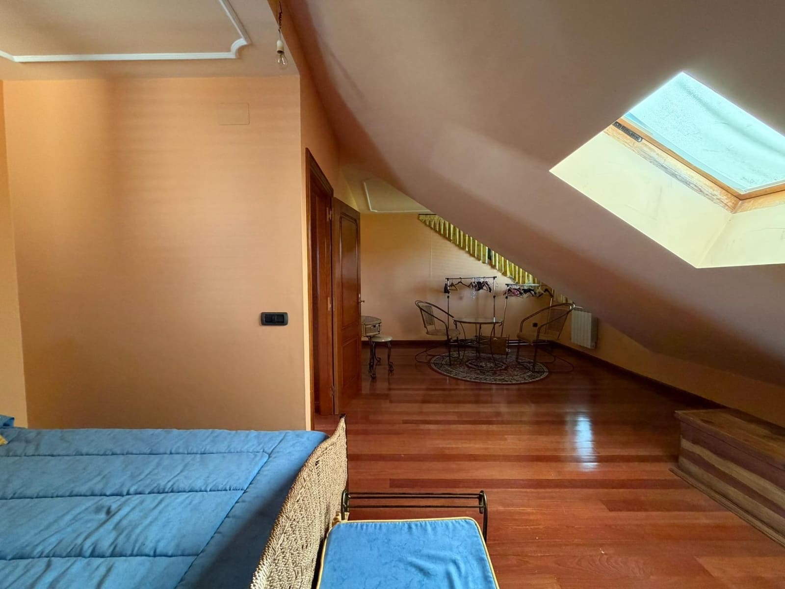 8 bedroom Villa for sale in Cacabelos with garage - € 800,000 (Ref: 9791130)