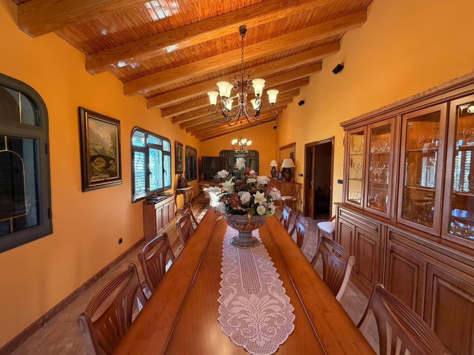 8 bedroom Villa for sale in Cacabelos with garage - € 800,000 (Ref: 9791130)