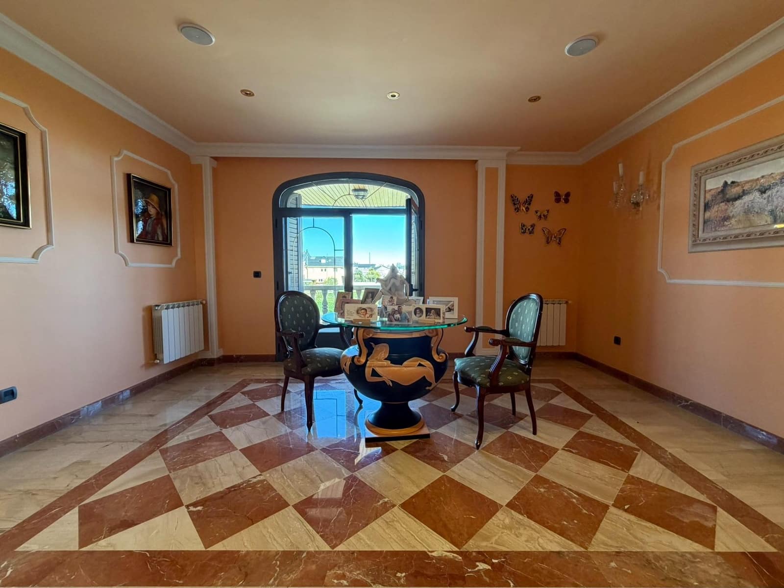 8 bedroom Villa for sale in Cacabelos with garage - € 800,000 (Ref: 9791130)