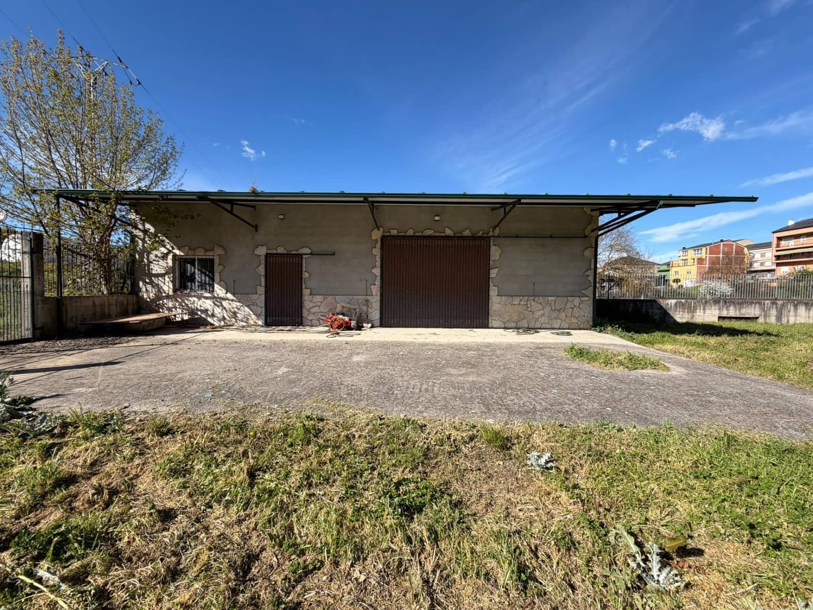 8 bedroom Villa for sale in Cacabelos with garage - € 800,000 (Ref: 9791130)