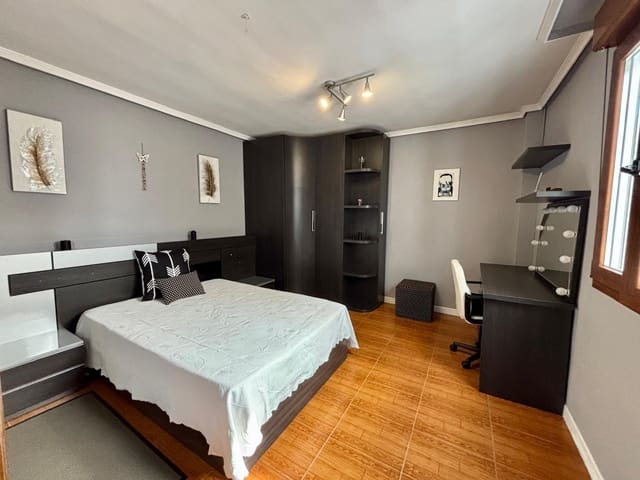 2 makuuhuone Huoneisto vuokrattavana paikassa Ponferrada - 550 € (Ref: 9804376)