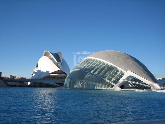 3 makuuhuone Kaupallinen myytävänä paikassa Ademuz - 150 000 € (Ref: 6086983)