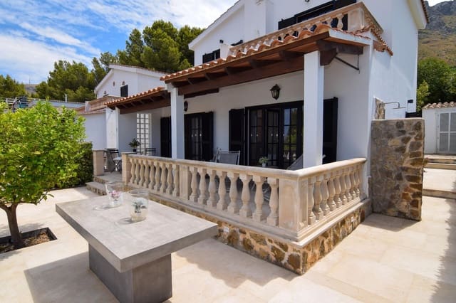 2 makuuhuone Huvila myytävänä paikassa Colonia de Sant Pere / Colonia de San Pedro, Artà mukana uima-altaan 
autotalli - 850 000 € (Ref: 10010236)
