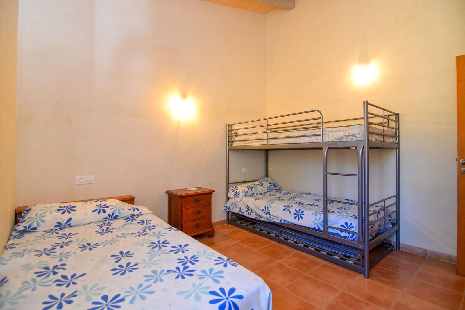 2 sovrum Finca/Hus på landet att hyra i Arta med pool garage - 1 500 € (Ref: 10049905)