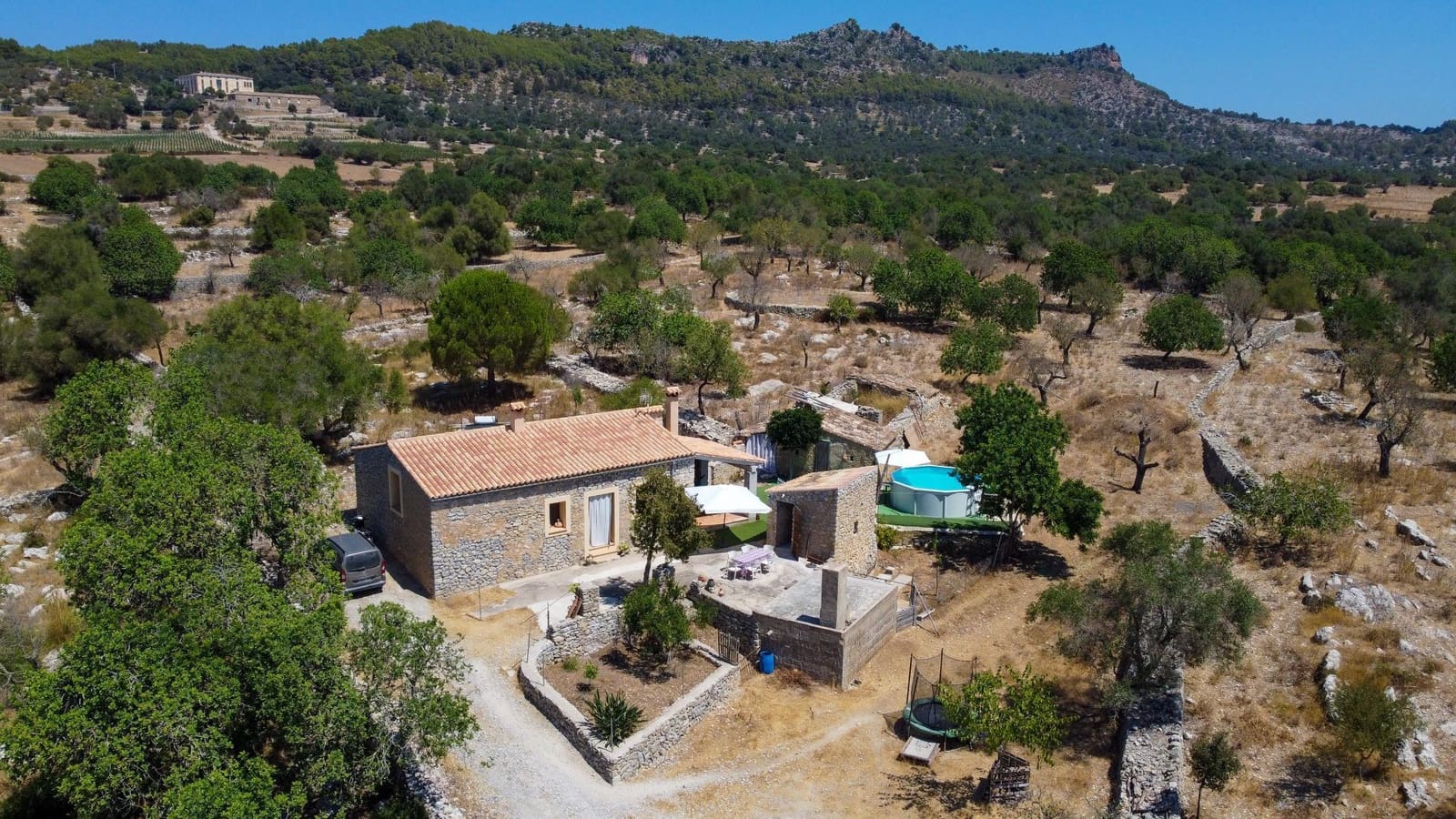 2 sovrum Finca/Hus på landet att hyra i Arta med pool garage - 1 500 € (Ref: 10049905)