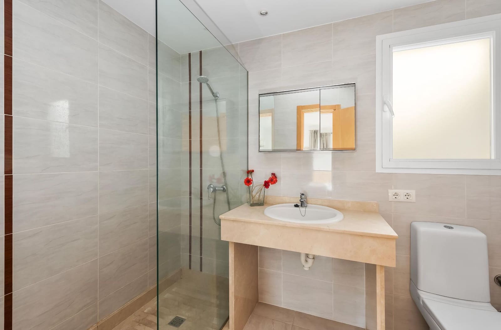 3 quarto Apartamento para arrendar em Colonia de Sant Pere / Colonia de San Pedro - 1 500 € (Ref: 10085449)